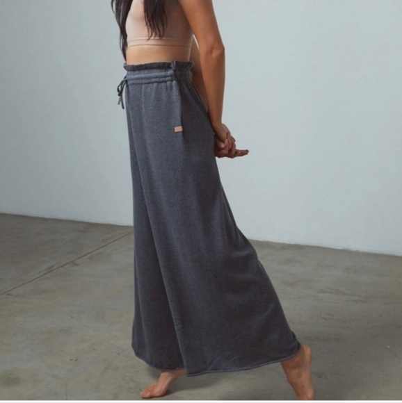 Lunya, Cozy Cotton Silk Relaxed Pant Wide Leg,Gray, Size Medium - Picture 2 of 14